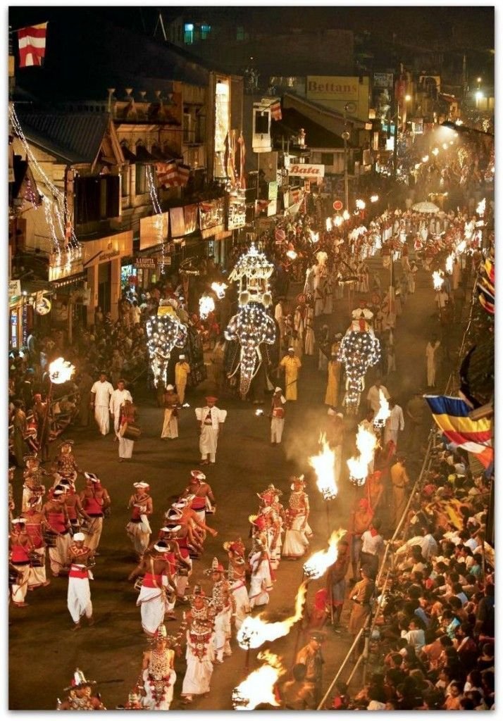 Esala Perahera festival, Kandy
